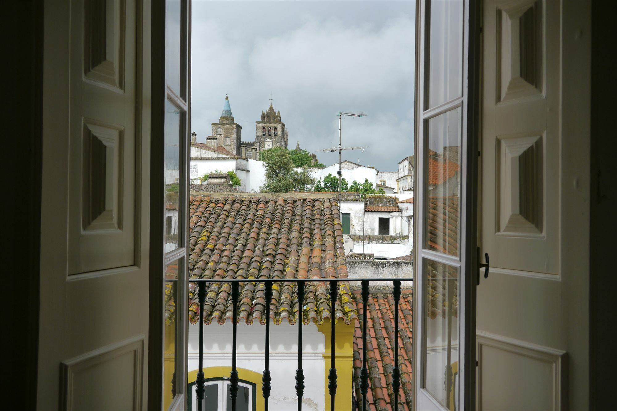 Evora Inn エクステリア 写真